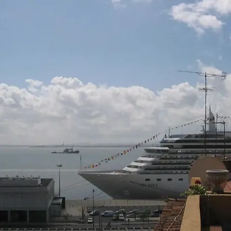 Gorgeous River View In Alfama Lisbon Exterior photo